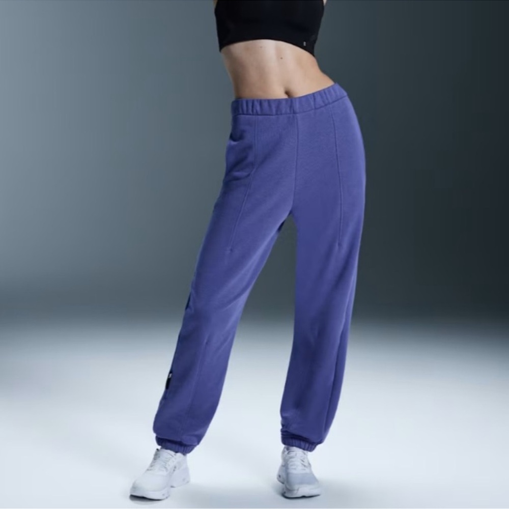 ON RUNNING BY ON CLOUD: Club Jogger Pant NWT